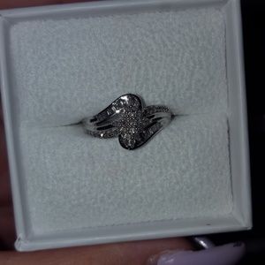 promise ring, size 8